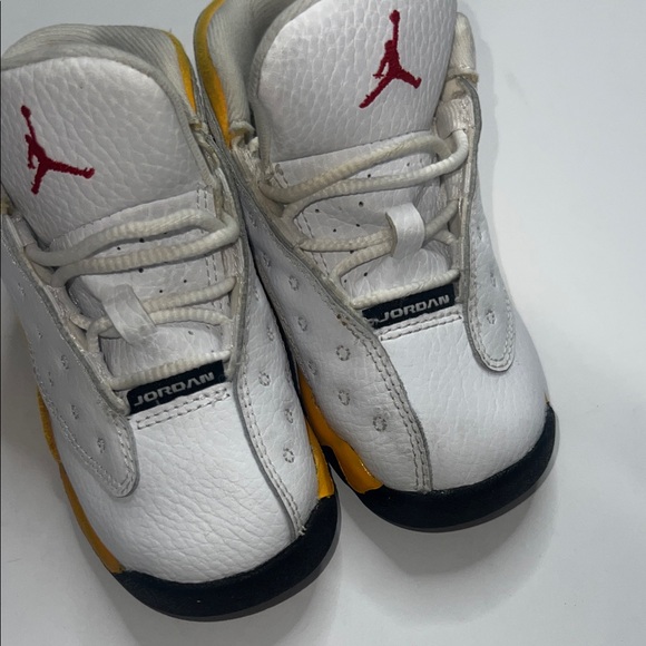 Jordan Kids Sneakers in White and Yellow - Picture 11 of 11